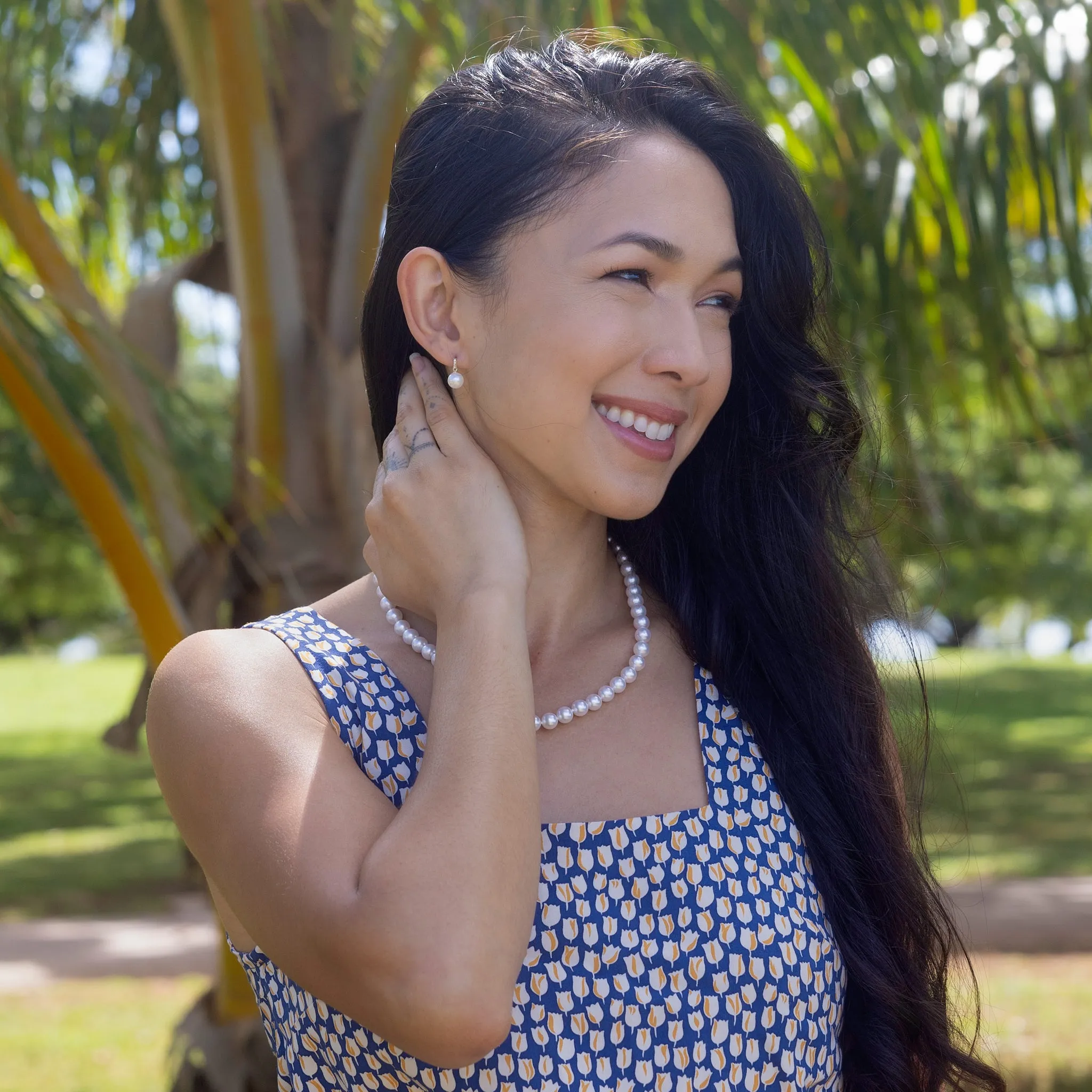 18-19" Akoya White Pearl Strand with Gold Clasp - 8-8.5mm