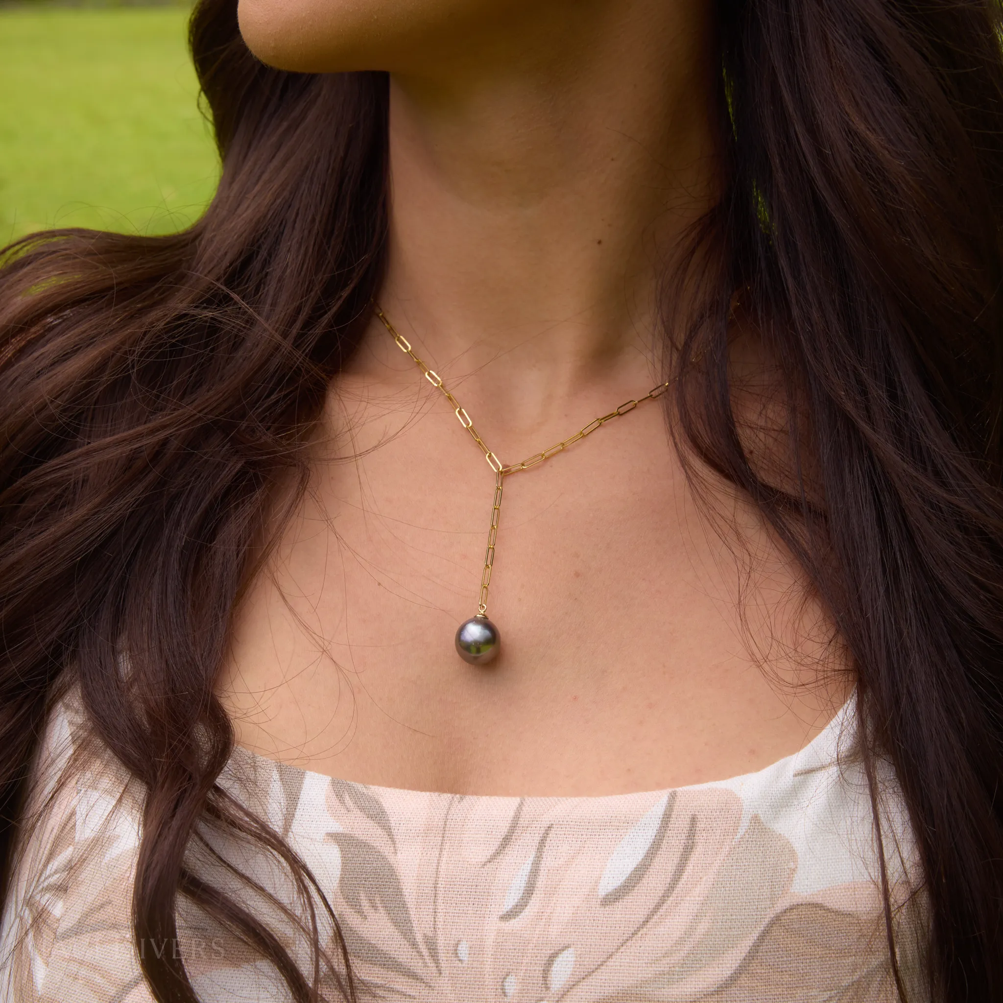 18" Tahitian Black Pearl Y Necklace in Gold - 12-14mm