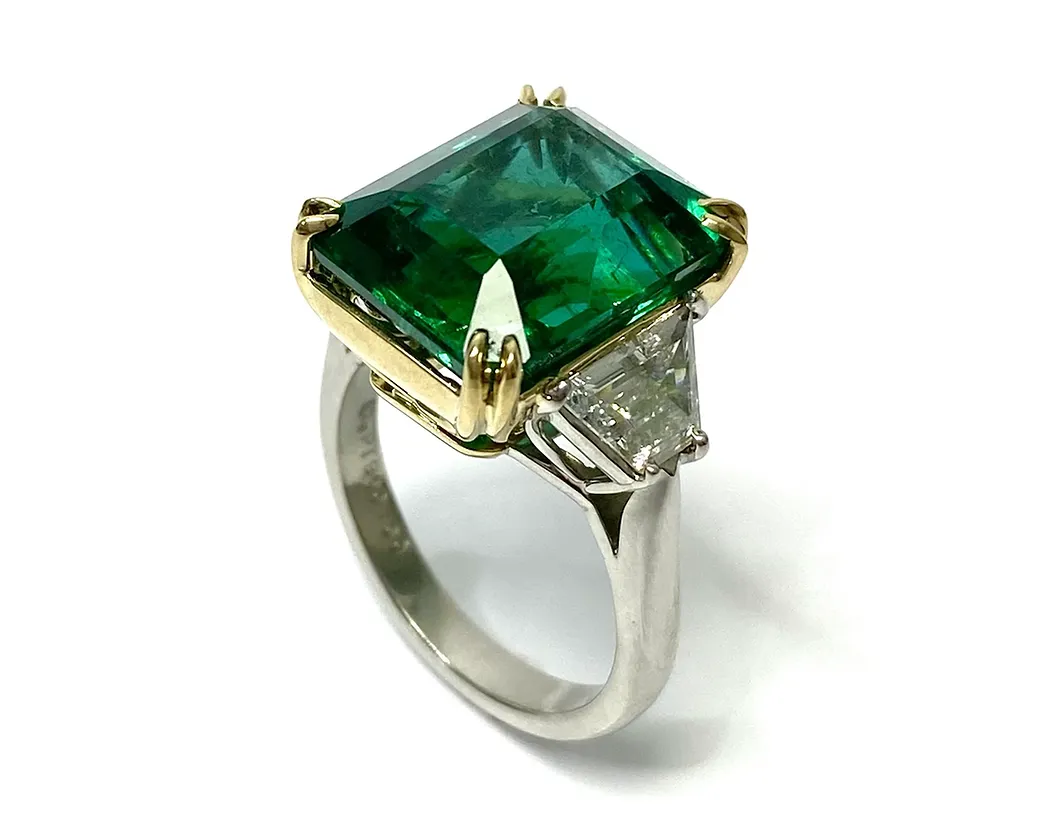 Emerald Emeraldcut Ring 11.99 cts