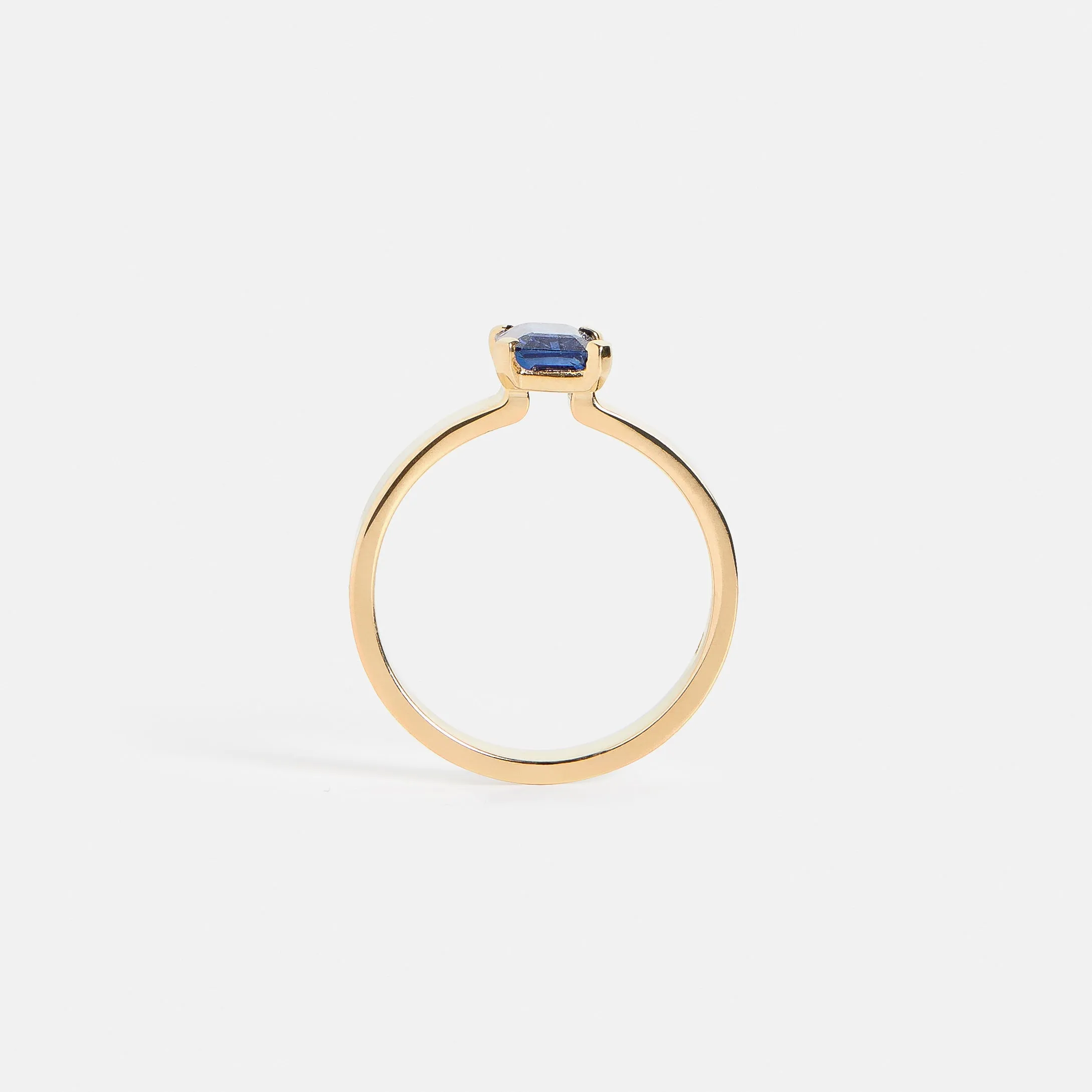 Liepa Ring with 1.16ct Sapphire in Gold