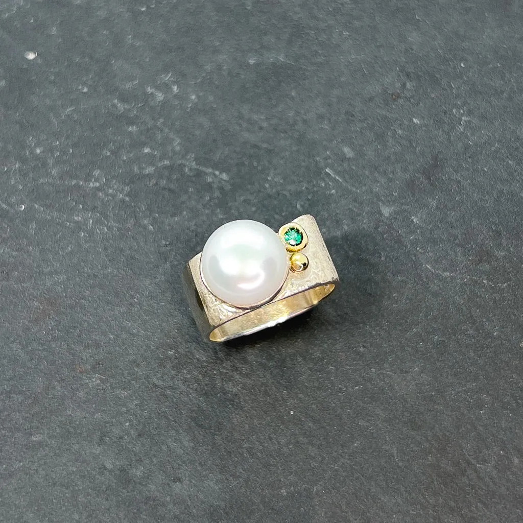 Mab Pearl & Emerald Ring Wide Square Stacking Ring