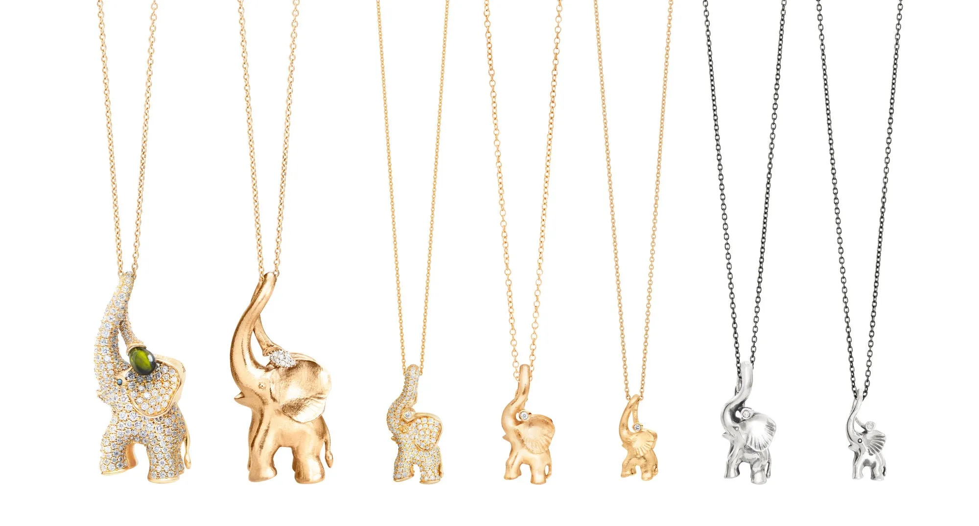 Medium Elephant Charm Pav?? 18K Gold Pendant w. Diamonds