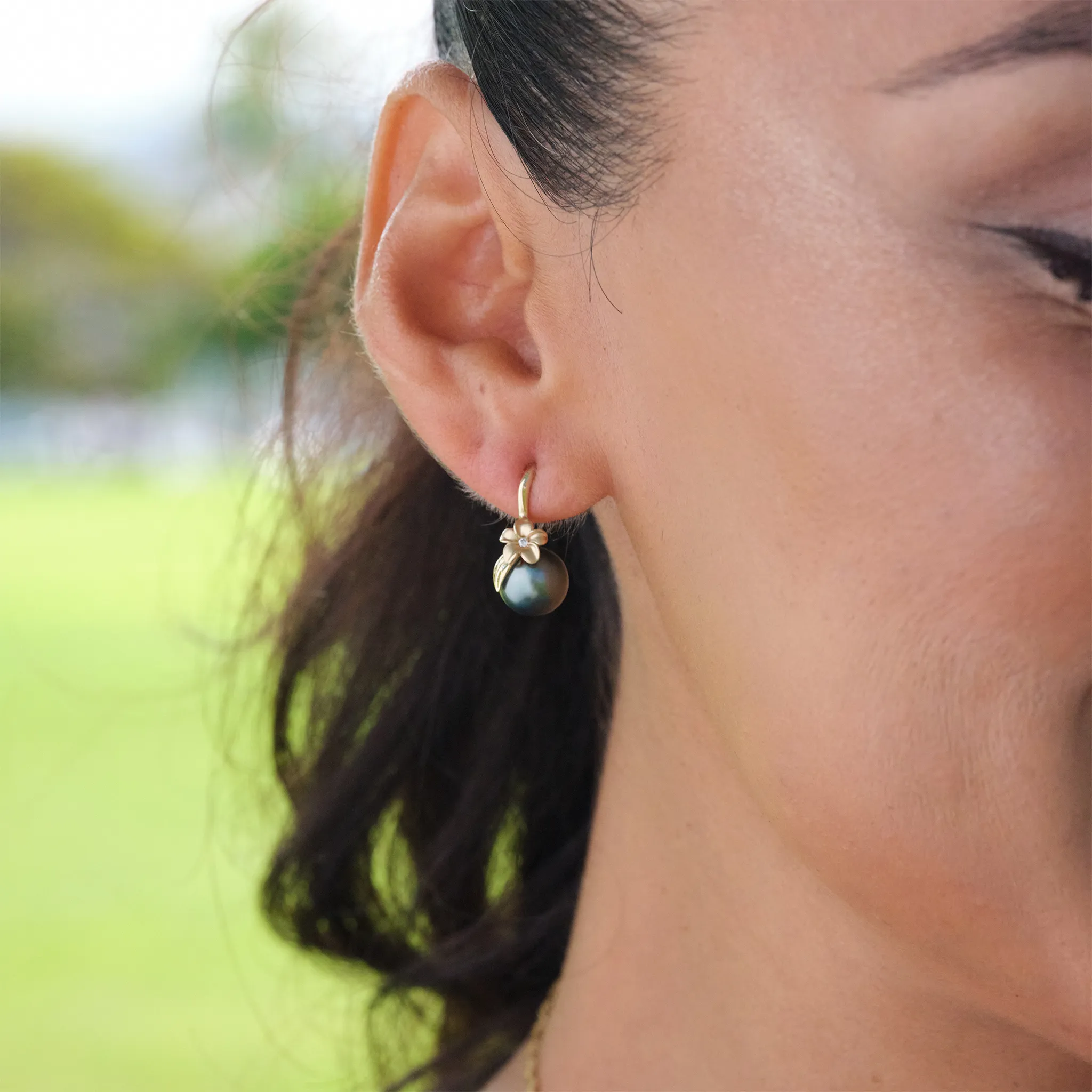 Plumeria Tahitian Black Pearl Earrings in Gold with Diamonds - 8-9mm