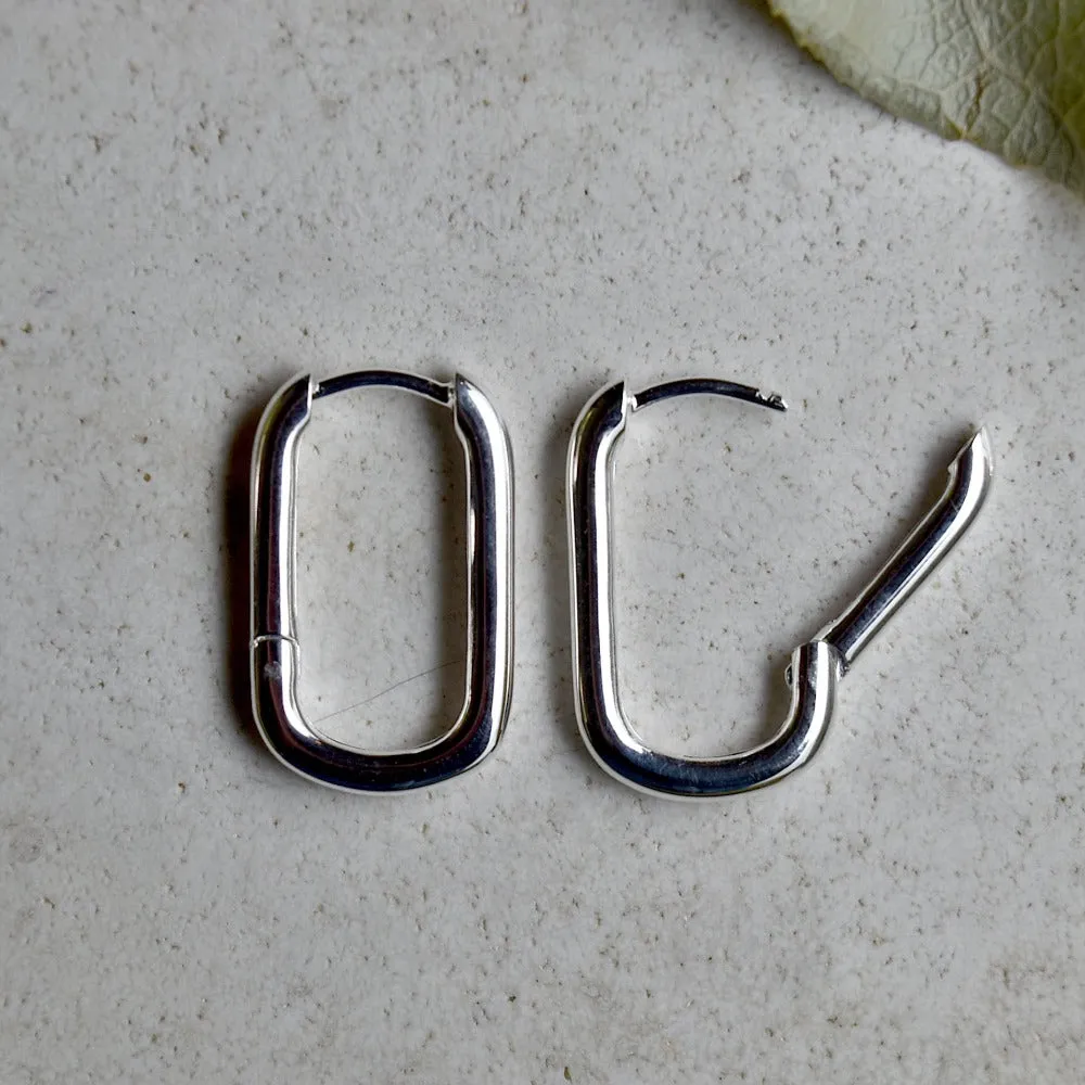 Rounded Rectangle Huggie Click Hoop